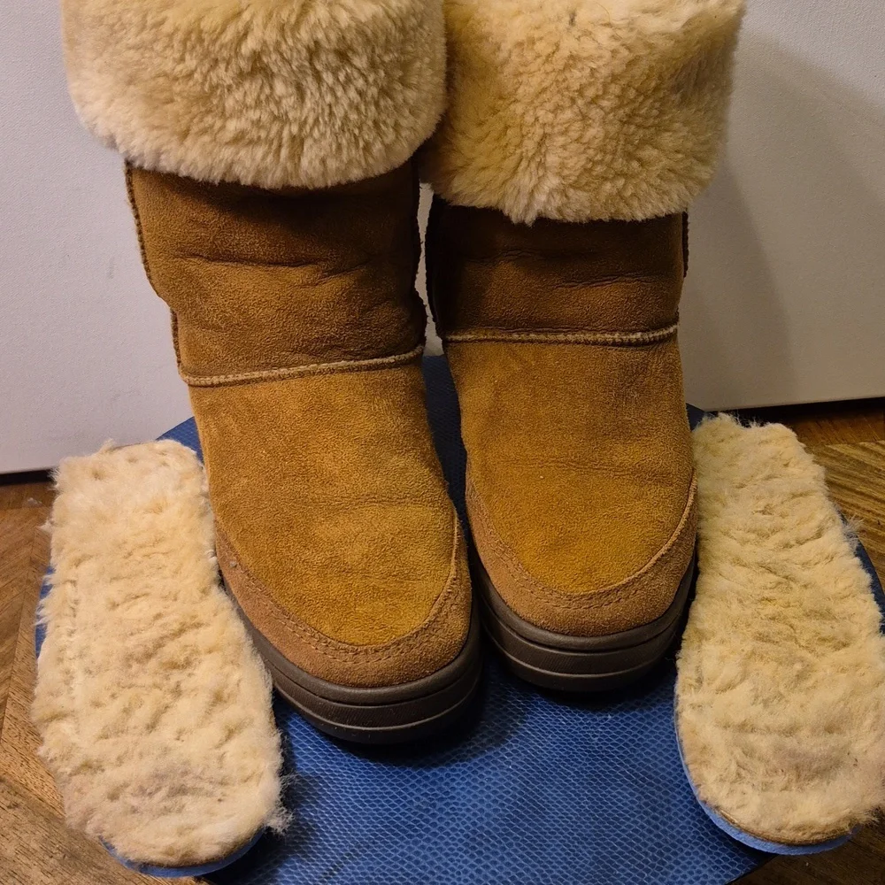 UGG Ultra Tall Boots sz.W8 Brown Pull On Suede Sheepskin Wool Mid Calf (#1561)EC - Picture 1 of 16